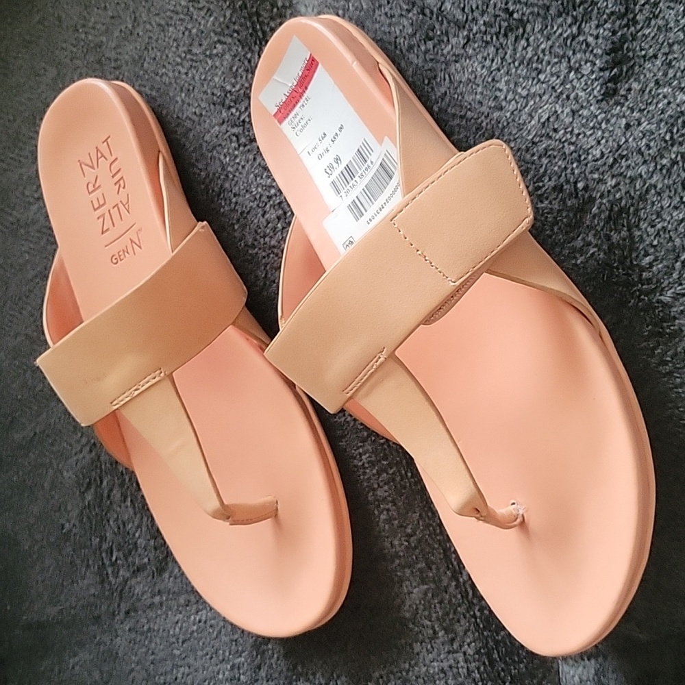 Naturalizer/genNth thong sandal - Picture 2 of 8